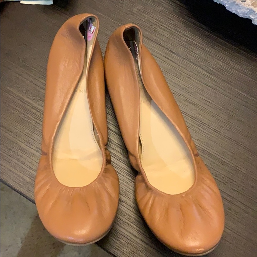 Tan Flats